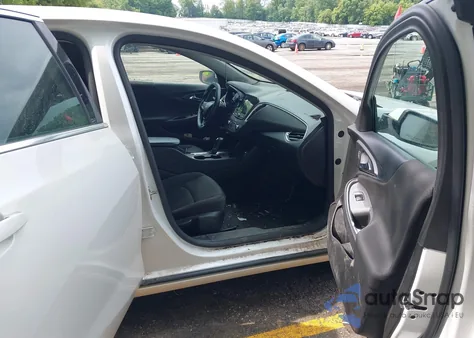 2019 Chevrolet Malibu Lt z USA, uszkodzony, nr VIN 1G1ZD5ST5KF123415